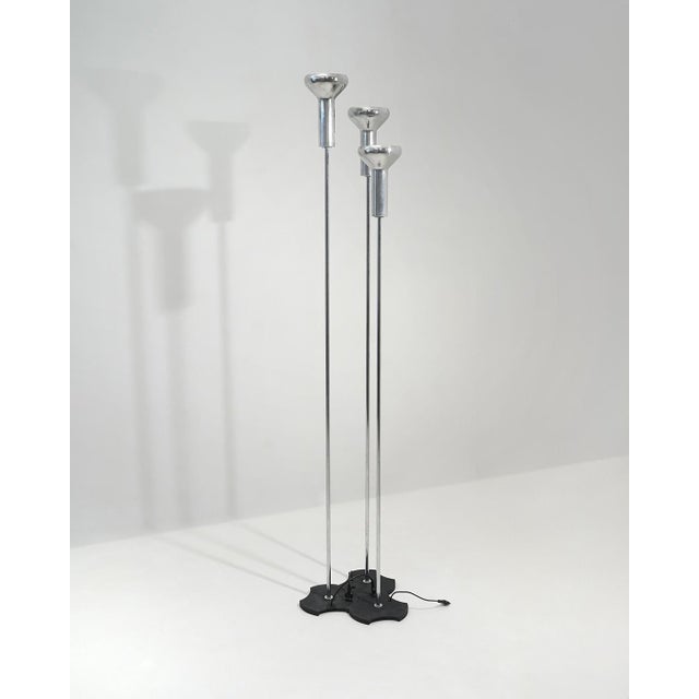 A seminal example of postwar Italian lighting, the model 1073/3 reflects Gino Sarfatti’s rigorous approach to modular...