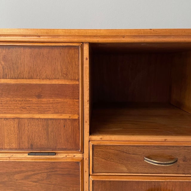 Mid-Century Modern Italian Sideboard in Wood and Brass, 1950s For Sale - Image 10 of 16
