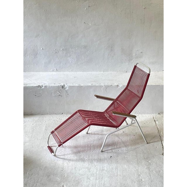 This vintage-style, comfortable outdoor recliner originates from the renowned Austrian manufacturer Elefant Möbel, a brand...