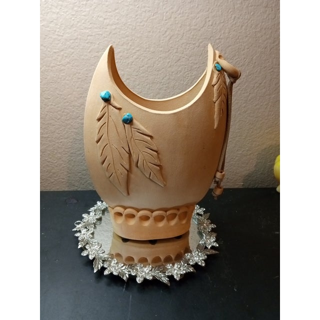 1970s 1970s Exquisite Signed Native Desert Pueblo Gray Feather Pottery Vase or Pitcher For Sale - Image 5 of 7