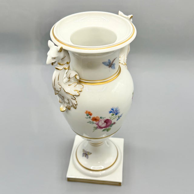 Antique Porcelain Neoclassical Griffin-Handled Amphora Urn Vase from KPM Berlin, 1890s For Sale - Image 18 of 18