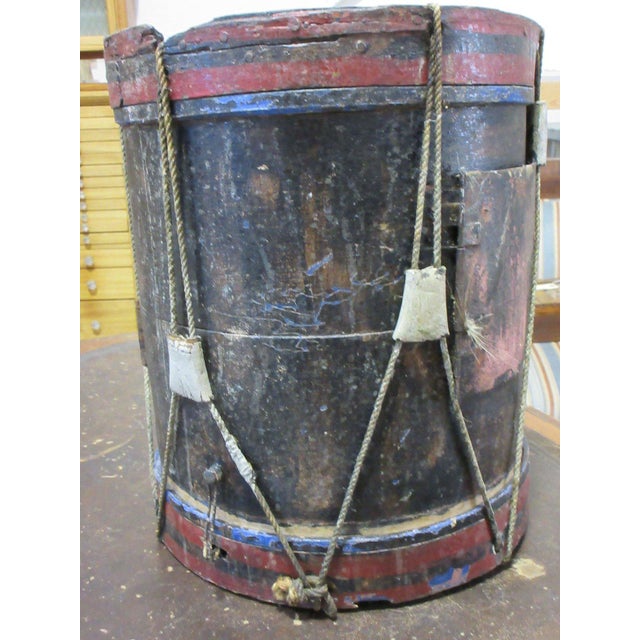 American Antique Civil War Era Painted Wood Drum With Rope Tension and Leather Ears For Sale - Image 3 of 6