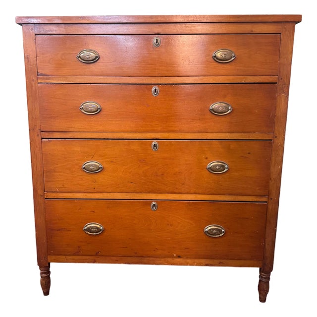 1840s Federal Style Cherry 4-Drawer Dresser For Sale