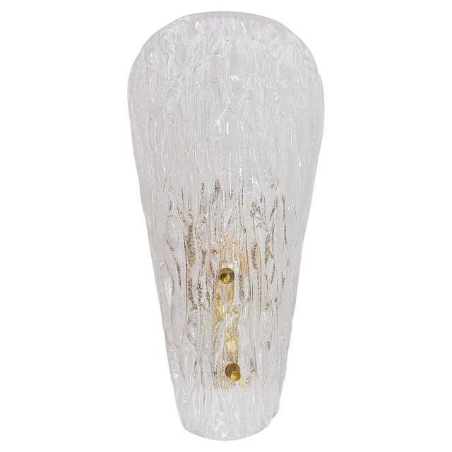 Mid-Century Modern Austrian Wall Light in Brass and Textured Glass by J. T. Kalmar for Kalmar, 1950s For Sale - Image 11 of 11