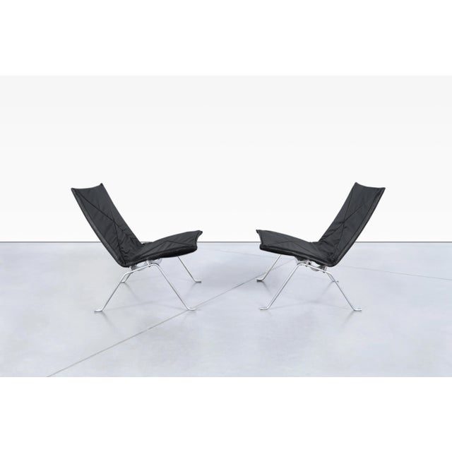 E. Kold Christensen Mid-Century Pk22 Leather Lounge Chairs by Poul Kjaerholm for E. Kold Christensen For Sale - Image 4 of 12