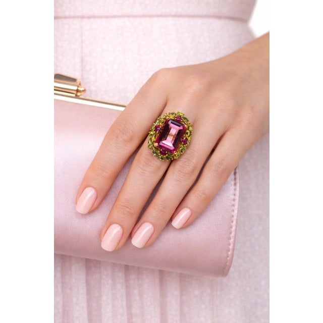Baroque Bochic “Capri” Vintage Fancy Sapphires & Amethyst Ring — 18K Gold & Silver For Sale - Image 3 of 11