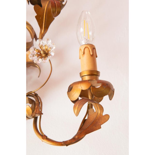 Metal Large Italian Wall Sconce in Gilt Metal, 1970 For Sale - Image 7 of 9