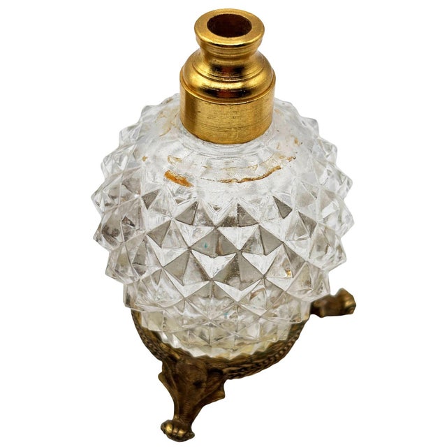 1950s 1950 Hollywood Regency Matson Gold Gilt Floral & Glass Perfume Atomizer & Bottle For Sale - Image 5 of 11