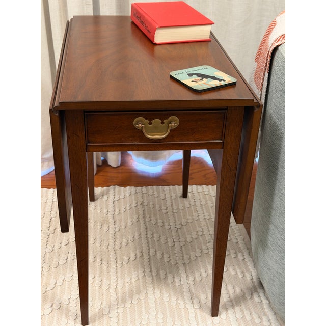 Early 20th Century Henkel Harris Solid Mahogany Pembroke Drop-Leaf Side Table — Restored For Sale In Charleston - Image 6 of 9