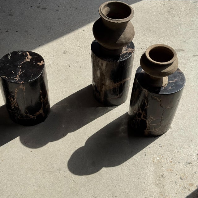 Small Side Table in Black Petrified Wood with Striates and Beige Lower Side For Sale - Image 11 of 18