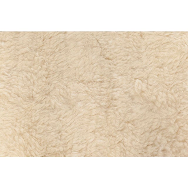 Tribal Modern Moroccan-Inspired Ivory Wool Runner by Doris Leslie Blau For Sale - Image 3 of 5