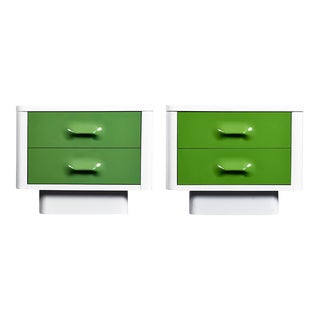 Green Chapter One Nightstands by Broyhill Premier For Sale