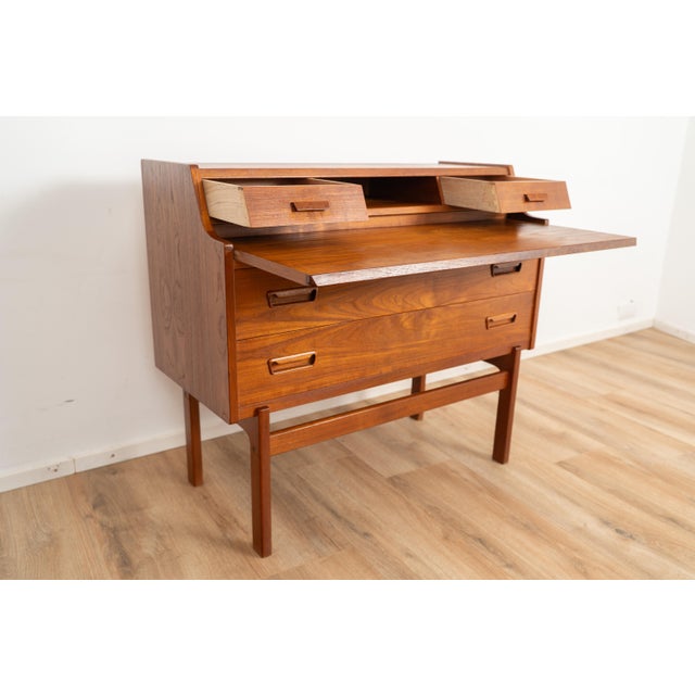 Writing Desk by Arne Wahl Iversen from Vinde Møbelfabrik, 1960s For Sale - Image 9 of 18