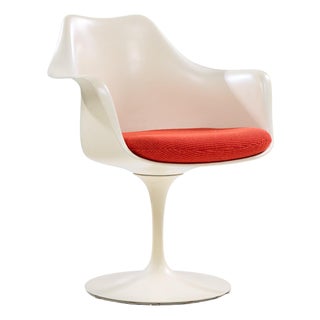 Eero Saarinen for Knoll Mid Century Tulip Armchair Dining Chair For Sale