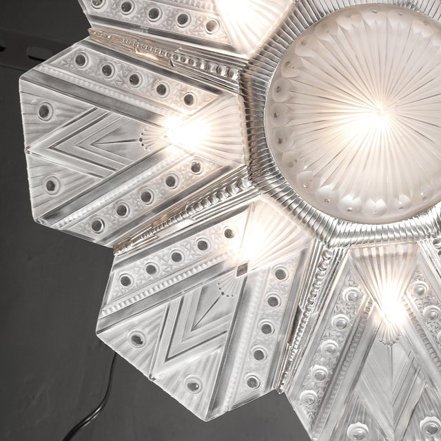 Art Deco Frosted Glass Cubist Geometric Detail & Fluted Chandelier Signed Leleu For Sale In New York - Image 6 of 18