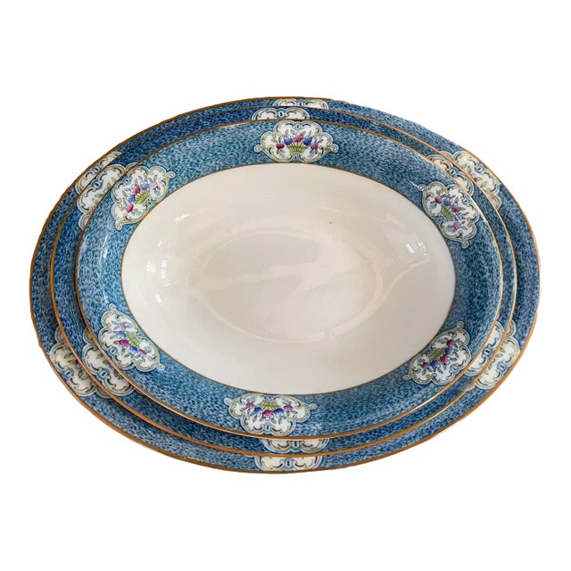 Antique J. & G. Meakin Floral Motif Serving Ironstone Nesting Dishes, Newark- Set of 3 For Sale