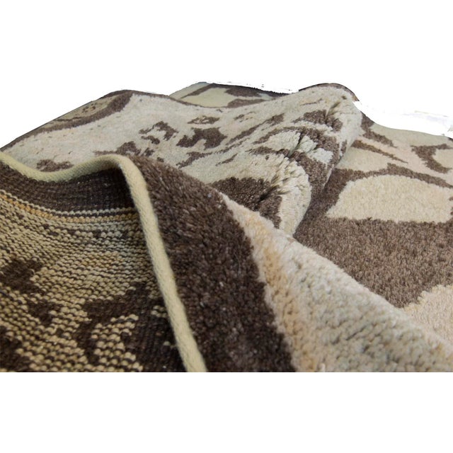 This breathtakingly decorative Voysey design rug from Egypt features the early 1900s Arts & Crafts design and a beautiful...