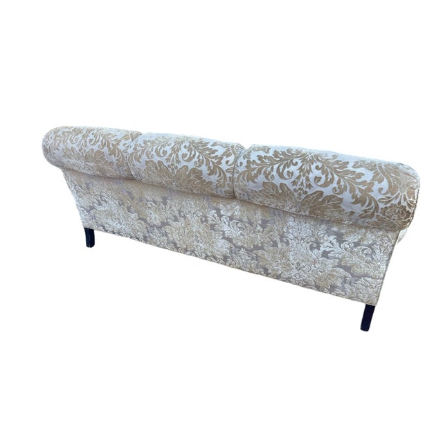 Cream 1990s English Rolled-Arm Sofa in the Style of George Smith For Sale - Image 8 of 14