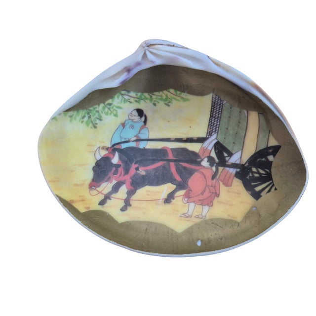 Matched Pairs of Hand-Painted Real Clam Shells – Vintage Japanese Kaiawase-Style Scenes, Set of Four (Two Pairs) For Sale - Image 4 of 8