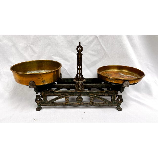 Early 20th Century Antique European Cast Iron 3kg Balance Scales For Sale - Image 5 of 11