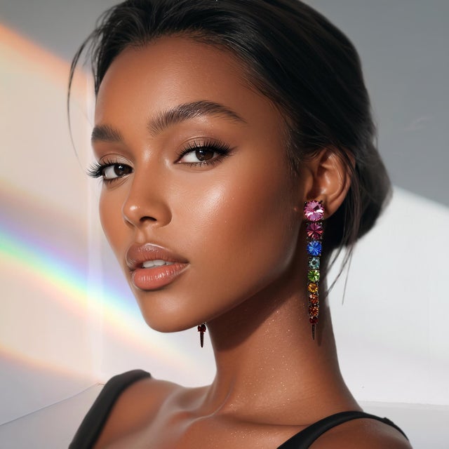 Oscar De La Renta Hematite Plated Rainbow Swarovski Crystal Drop Earrings, Pair For Sale In Los Angeles - Image 6 of 10