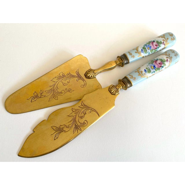 Antique Early 1900's Neoclassical Hand Painted Floral Gilded Porcelain Brass Fish Serving Utensils - Set of 2 For Sale - Image 13 of 13