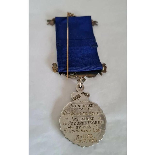 Vintage Sterling Silver Masonic Presentation Medallion from Cashmore & Co, 1927 For Sale - Image 9 of 11
