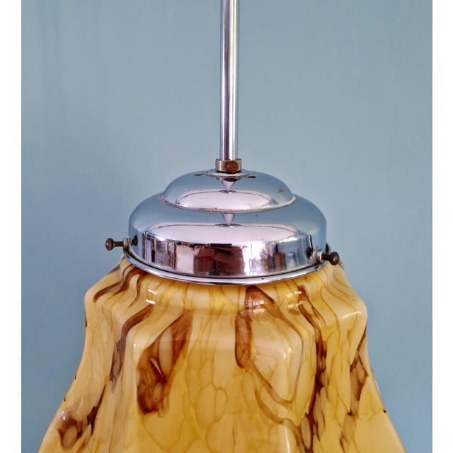 1920s Art Deco Pendant Light in Marbled Opaline Glass from Scailmont Glassworks, Belgium, 1920s. For Sale - Image 5 of 12