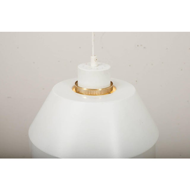 Gold Ama 500 Pendant Lamp with White Lacquered Sheet Metal by Aino Aalto for Valaisinpaja Oy, 1941. For Sale - Image 8 of 11