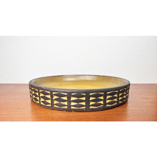Large Mid-Century Modern Danish Studio Pottery Yellow Bowl from Frank Keramik, 1960s For Sale - Image 17 of 17