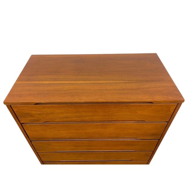 1970s Vintage Mid Century Modern 4-Drawer Highboy Dresser by Stanley Furniture For Sale - Image 5 of 10