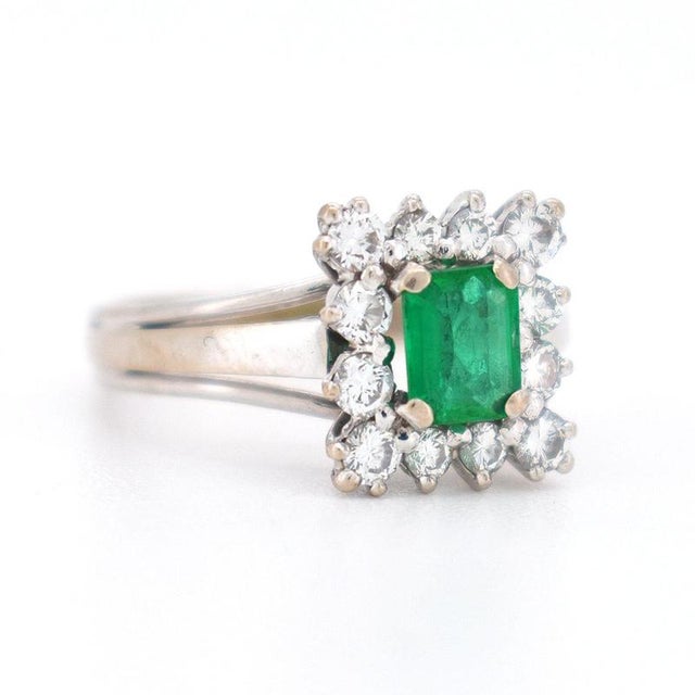 Vintage Emerald and Diamond Ring, 1970s For Sale - Image 3 of 10