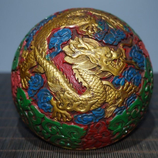 Vintage Tibetan Style Lacquerware Trinket Box With Dragon Motif & Gilt Accents For Sale In Los Angeles - Image 6 of 9
