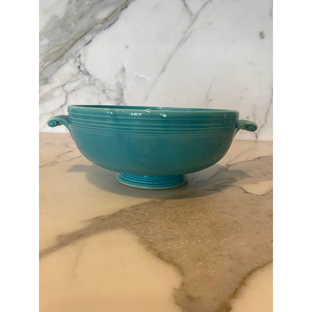 Turquoise Vintage Early 20th Century Fiesta Casserole Bowl in Original Turquoise Glaze For Sale - Image 8 of 10