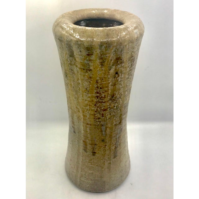 Internationally renowned potter, David Stuemfple works from the clay rich area of Seagrove, North Carolina where he...