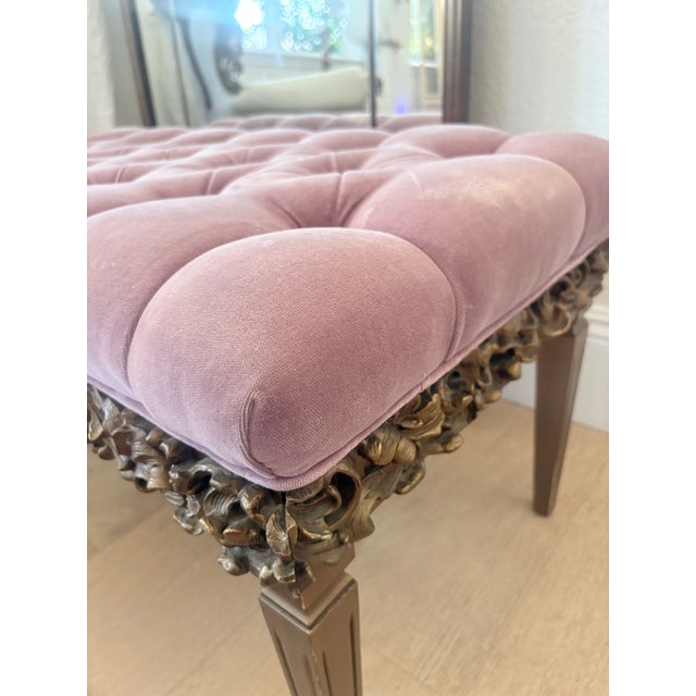 Hollywood Regency Late 19th Century Hollywood Regency Pink Velvet Tufted Bench With Ornate Carved Frame For Sale - Image 3 of 9