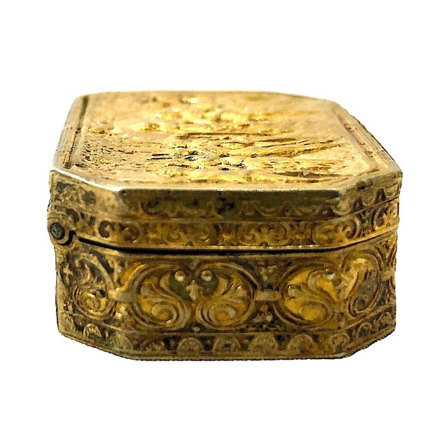Traditional Repoussé Vermeil Box Inspired by Sandro Botticelli’s Renaissance Masterpiece “Primavera” For Sale - Image 3 of 8