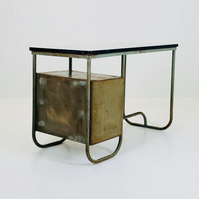 Industrial Bauhaus Tubular Steel Desk from Vichr & Co., 1930s For Sale - Image 10 of 11