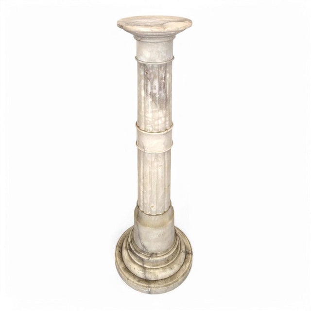 Light Column in Alabaster For Sale - Image 6 of 6