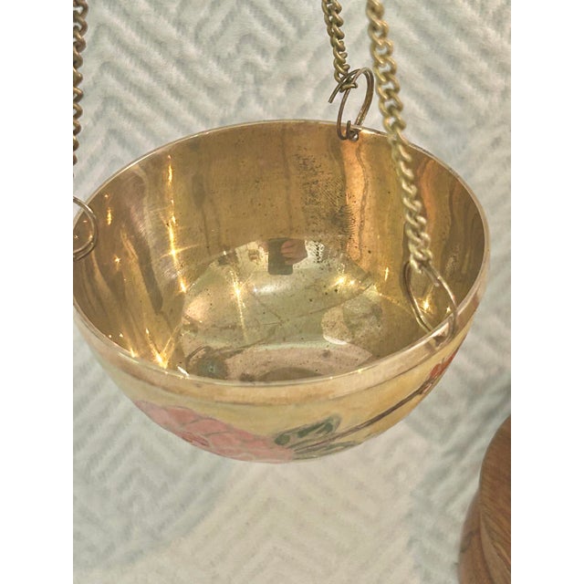 Mid 20th Century Vintage Italian Hollywood Regency Brass Balance Scale With Floral Enamel Decoration For Sale - Image 5 of 8