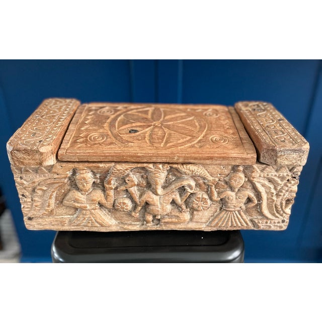 Vintage Handcrafted Carved Hindu Vibhuti Box For Sale - Image 4 of 12