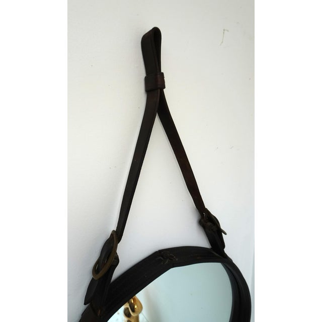 Large Sadderly Leather Round Mirror by Jacques Adnet, 1940s For Sale - Image 9 of 18