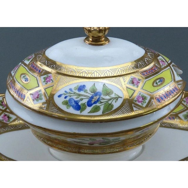 Early 19th Century Antique Early 19th Century Paris Porcelain Church Gresley Sauce Tureen or Sugar Bowl For Sale - Image 5 of 12