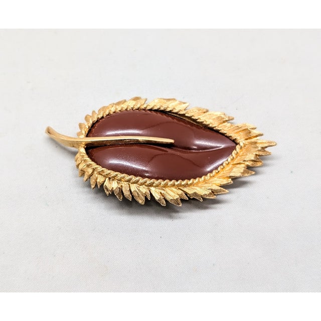 Mid-Century Modern Vintage C1966 Signed Napier Book Piece Goldtone Red Resin Leaf Brooch For Sale - Image 3 of 7