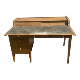 Example of Drexel Desks