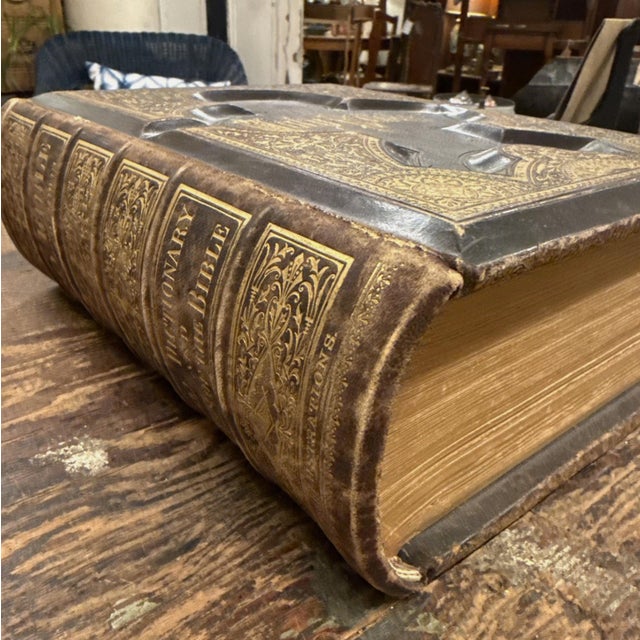 Victorian 1883 Holy Bible With Illustrated History of the New and Old Testaments For Sale - Image 3 of 17