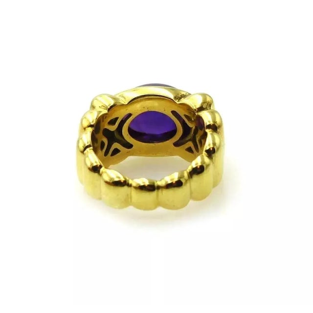 Elizabeth Rand 18k Yellow Gold Amethyst Ring - Size 6 For Sale - Image 4 of 4