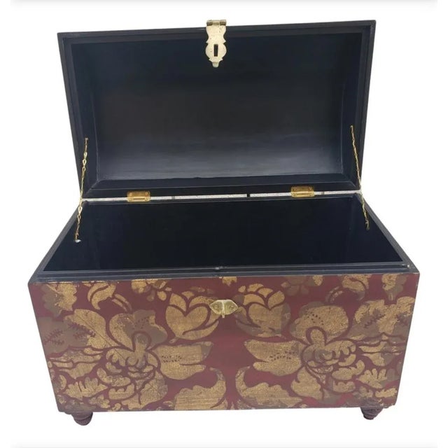1980s Hand-Painted Dome Top Wood and Brass Decorative Chest For Sale - Image 5 of 11