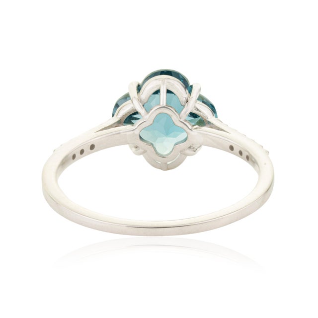 Modern Chic 2.71ct Blue Topaz Diamond Clover Statement Ring in 14k Gold Size 9 For Sale - Image 10 of 16