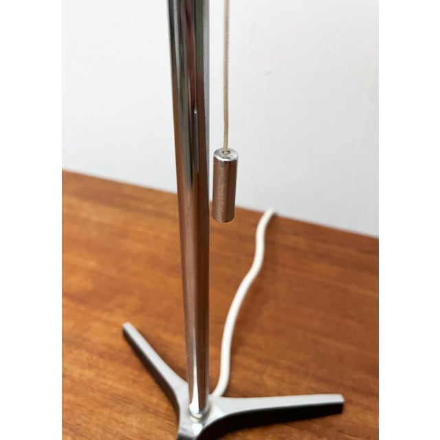 Mid-Century Space Age Minimalist Tripod Table Lamp, 1960s For Sale - Image 17 of 18
